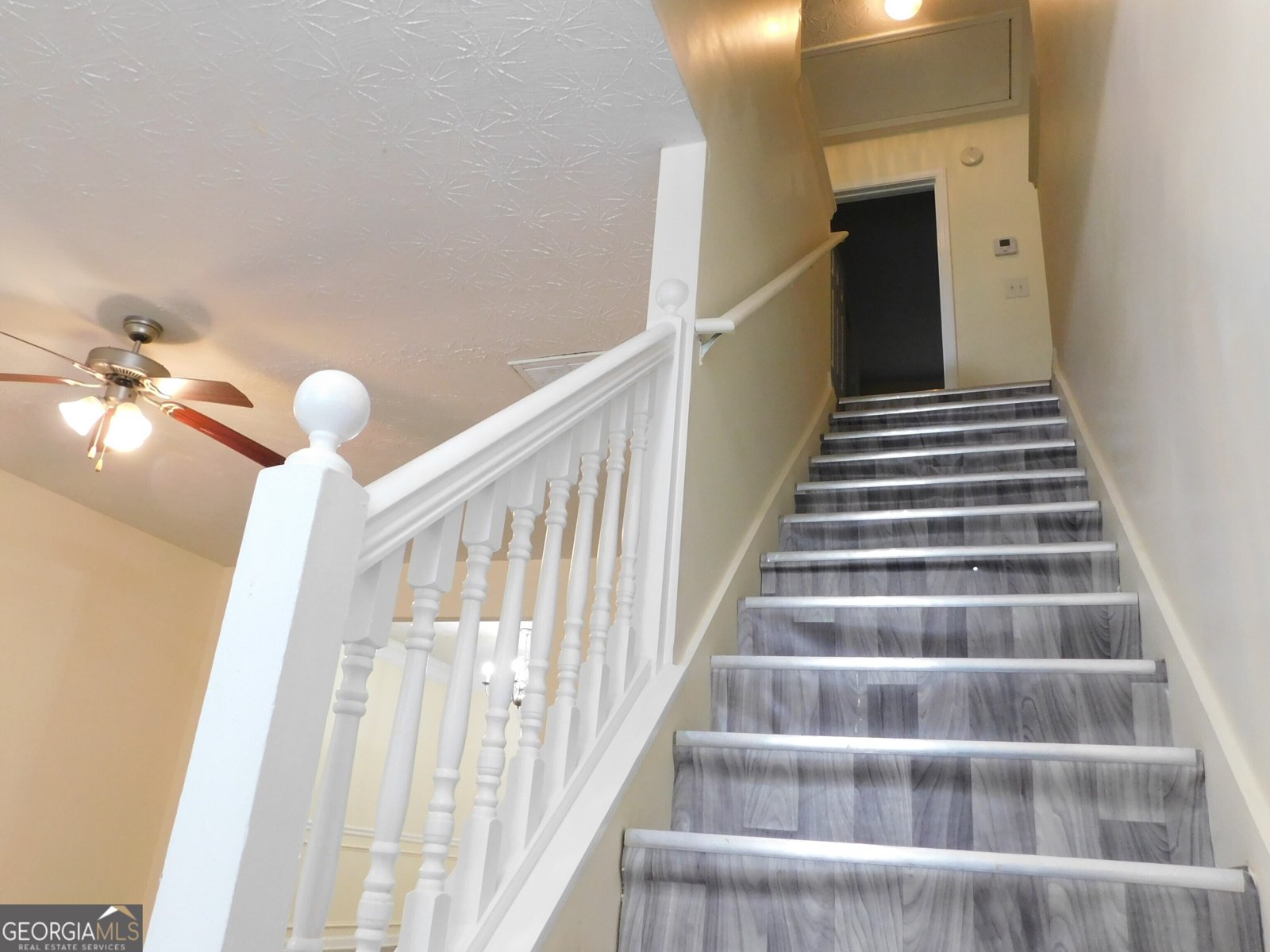 225 Laura Circle College Park - Photo 17