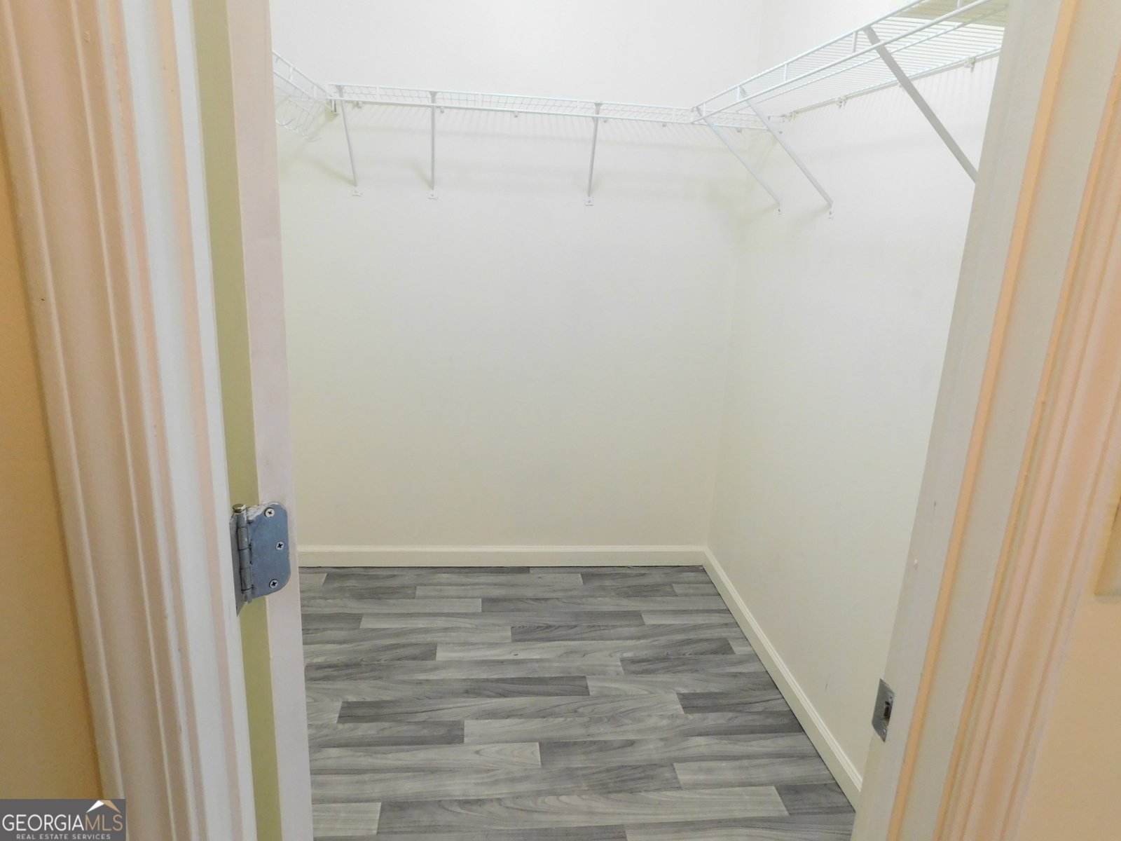 225 Laura Circle College Park - Photo 8