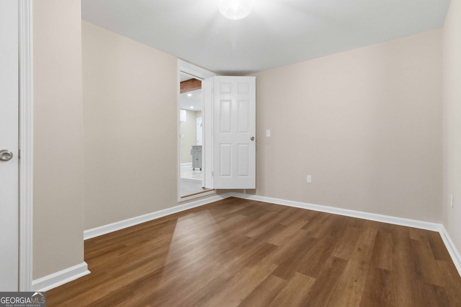 2953 MEADOWVIEW Drive Atlanta - Photo 12