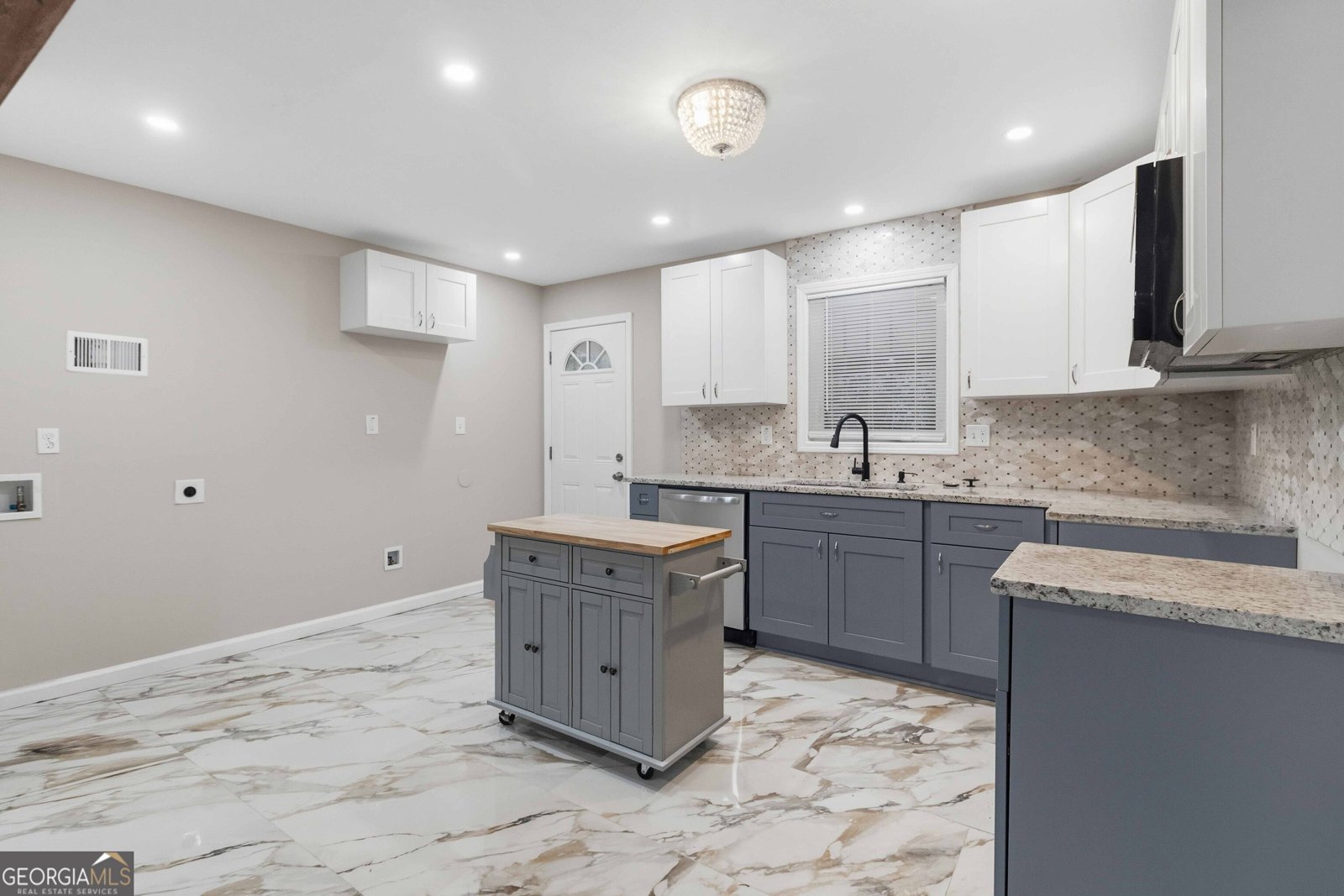 2953 MEADOWVIEW Drive Atlanta - Photo 16