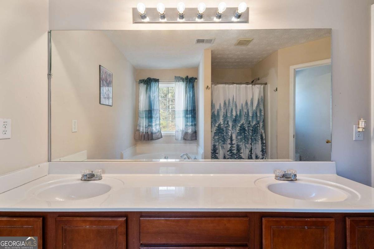 7270 Litany Court Flowery Branch - Photo 32