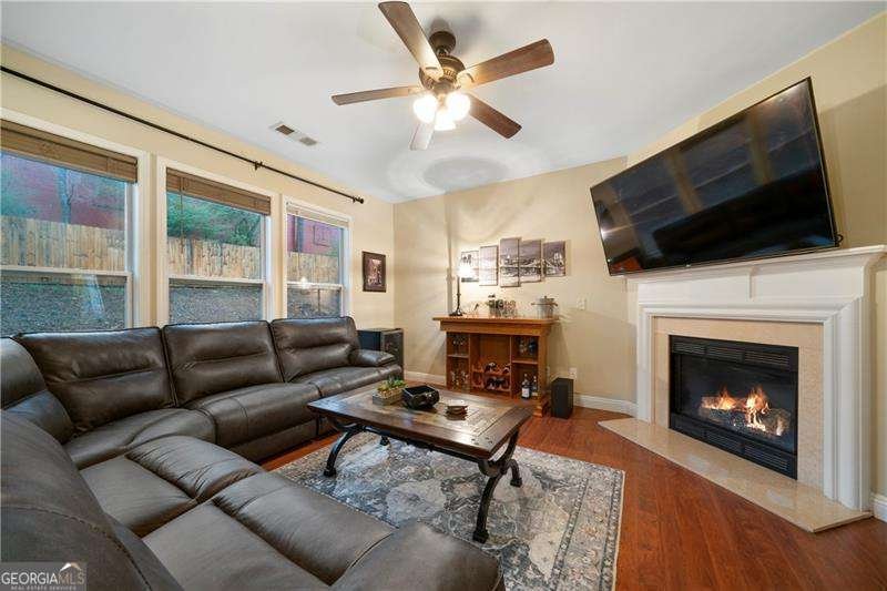 1915 Lake Heights Circle Kennesaw - Photo 6