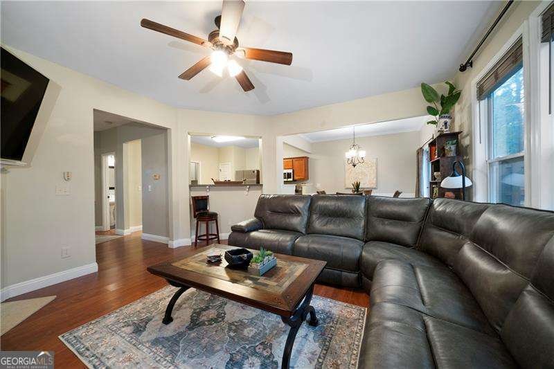 1915 Lake Heights Circle Kennesaw - Photo 8