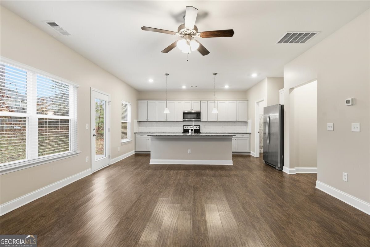 423 Pearson Circle Hampton - Photo 11