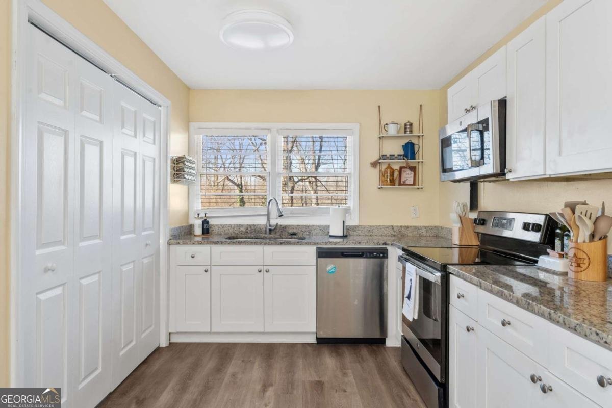 6168 Ellis Street Douglasville - Photo 11