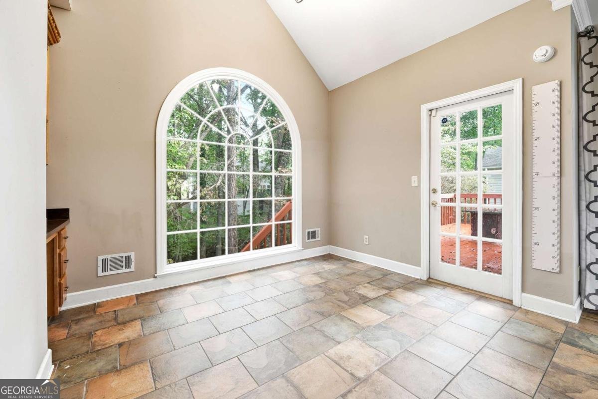 154 Waterloch Court Lawrenceville - Photo 12