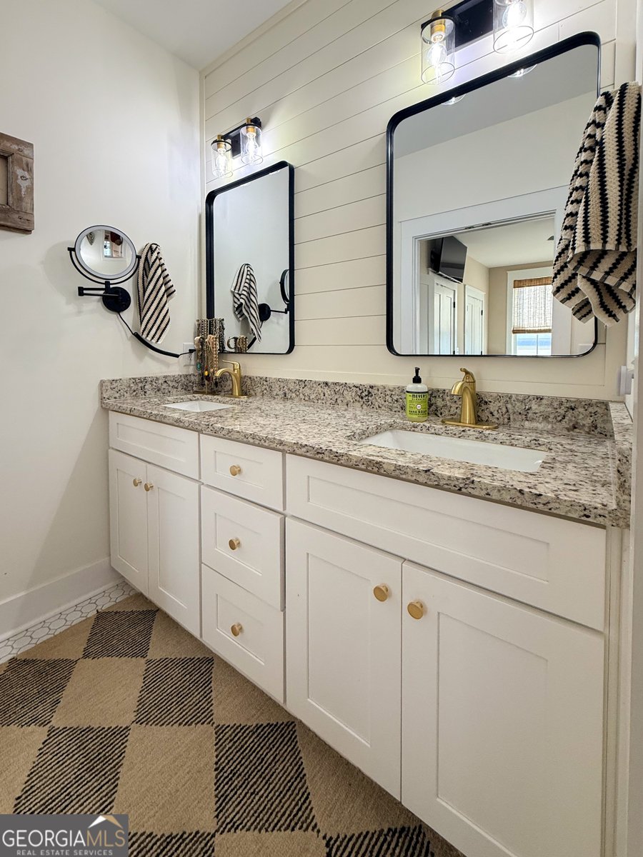 225 Underwood Street Cleveland - Photo 17