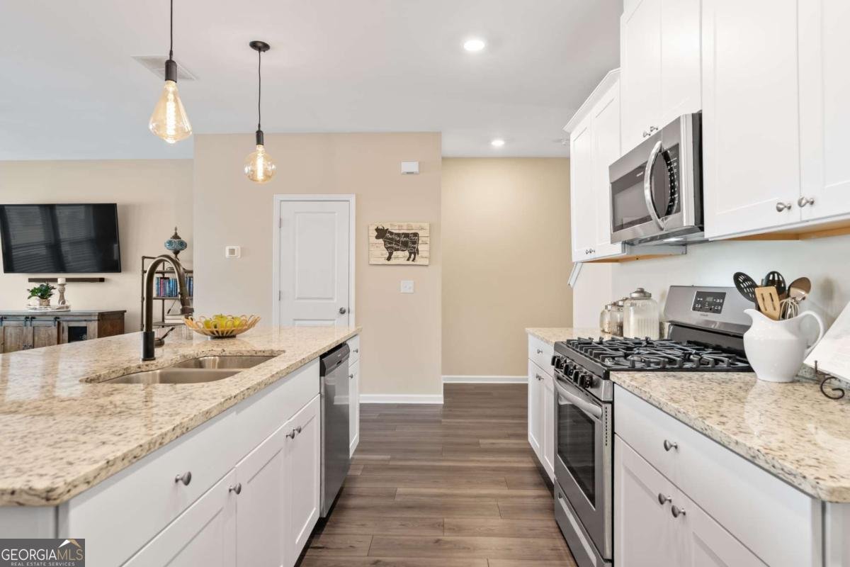 2210 Lanier Harbor Pointe Buford - Photo 10