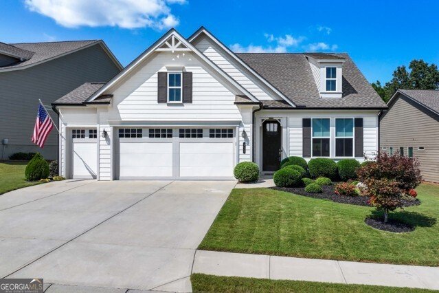 215 Silver Court Hoschton - Photo 1