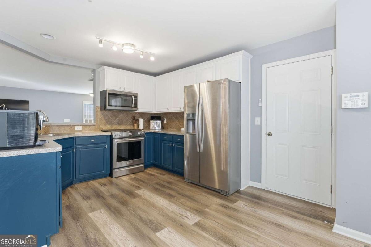 308 Balaban Circle Woodstock - Photo 8