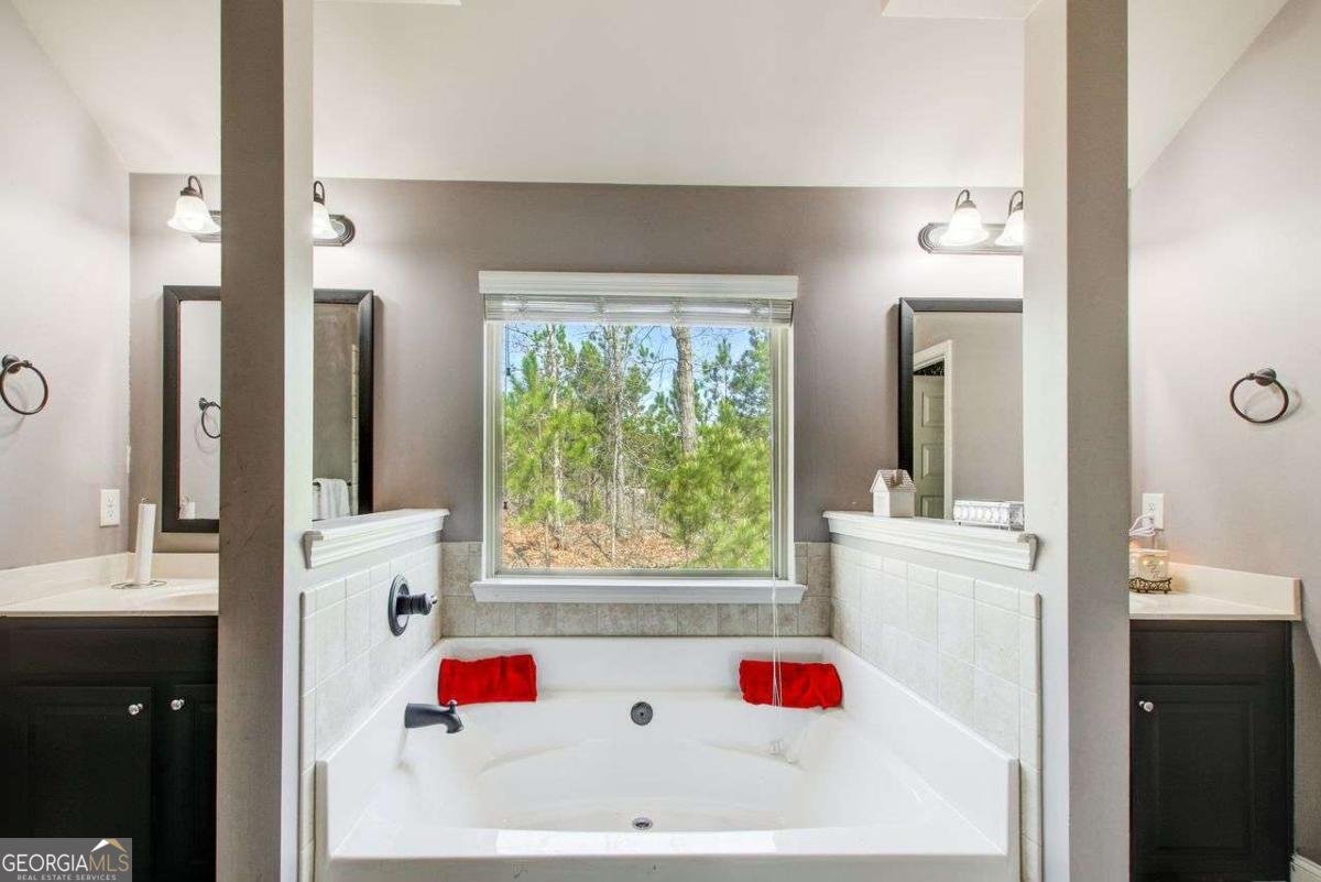 7933 Heathmore Drive Fairburn - Photo 13