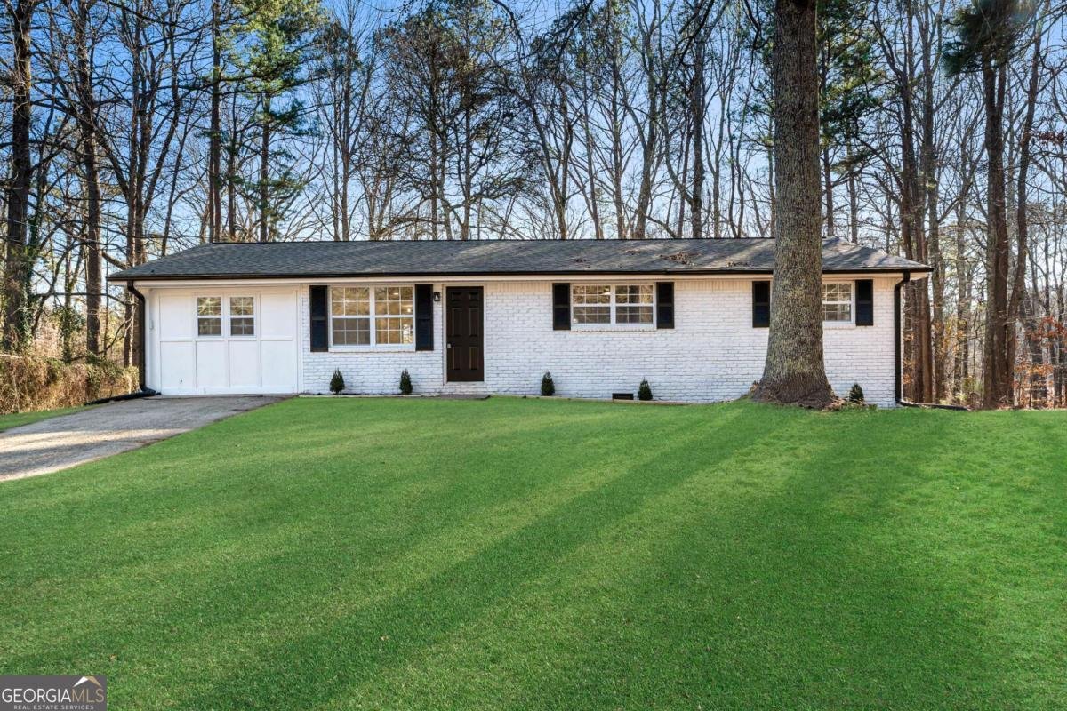 4975 Springbrook Drive Douglasville - Photo 1