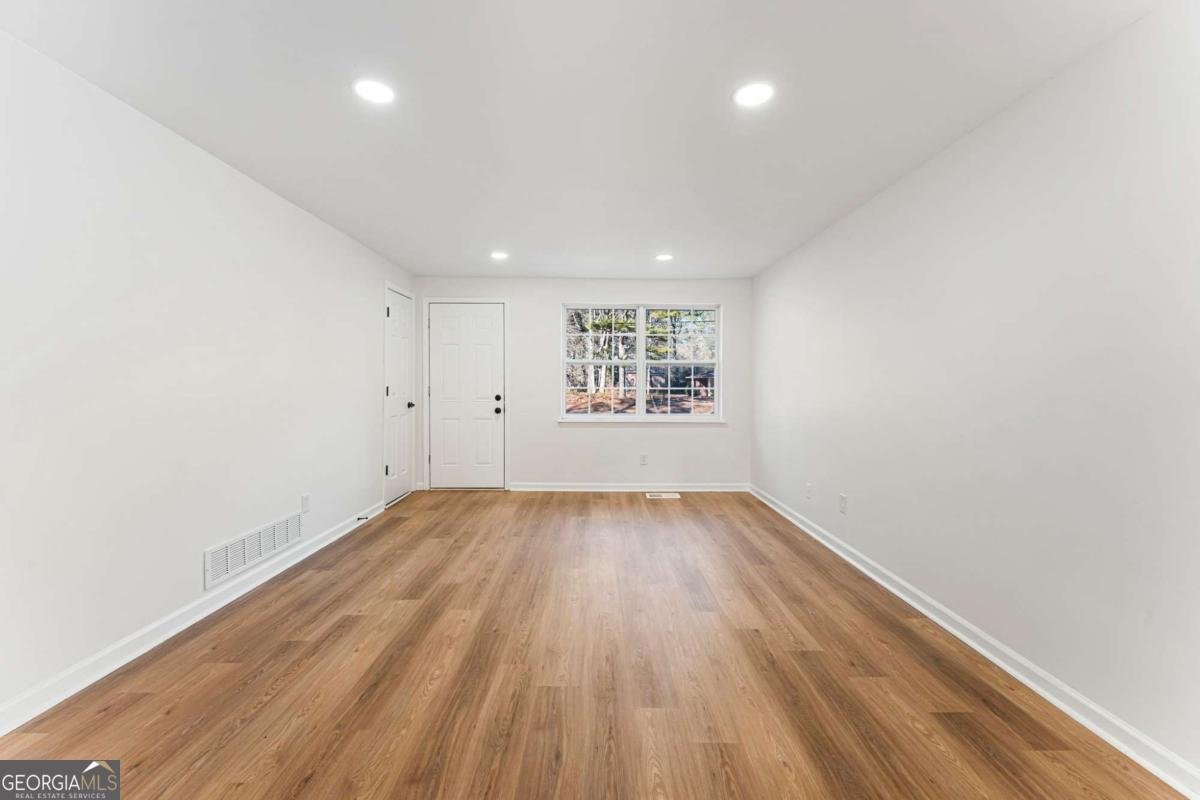 4975 Springbrook Drive Douglasville - Photo 10