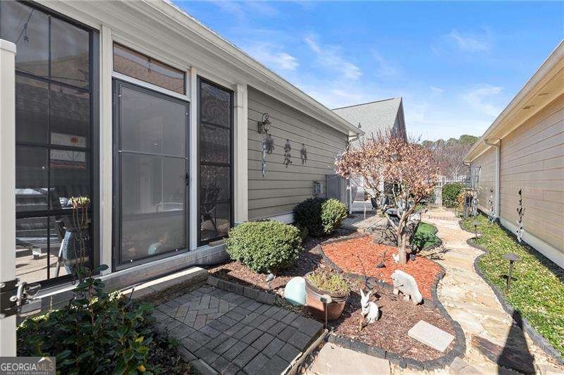 257 Somerset Circle Woodstock - Photo 39