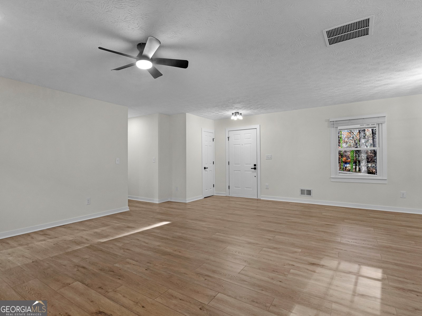 8228 Lullwater Court Jonesboro - Photo 10