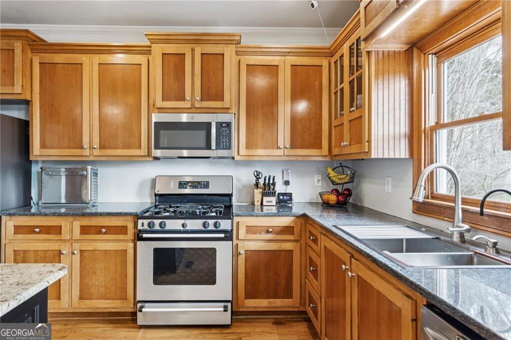 2556 Hazel Drive Atlanta - Photo 12