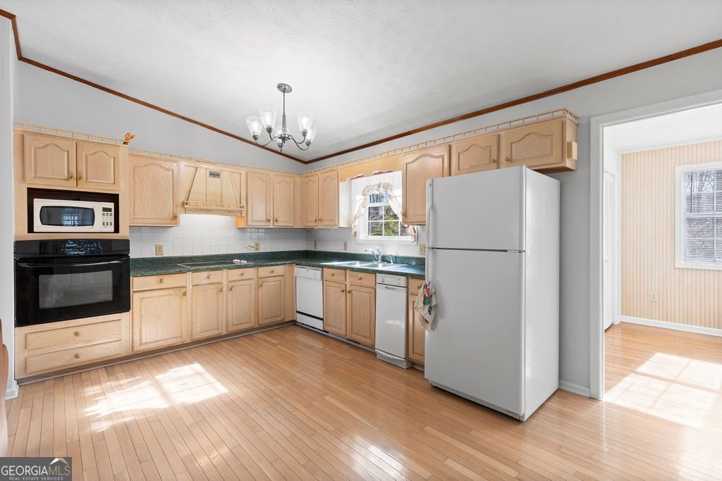 6449 Paradise Point Road Flowery Branch - Photo 11