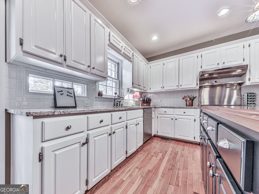 527 Fairway Drive Woodstock - Photo 18