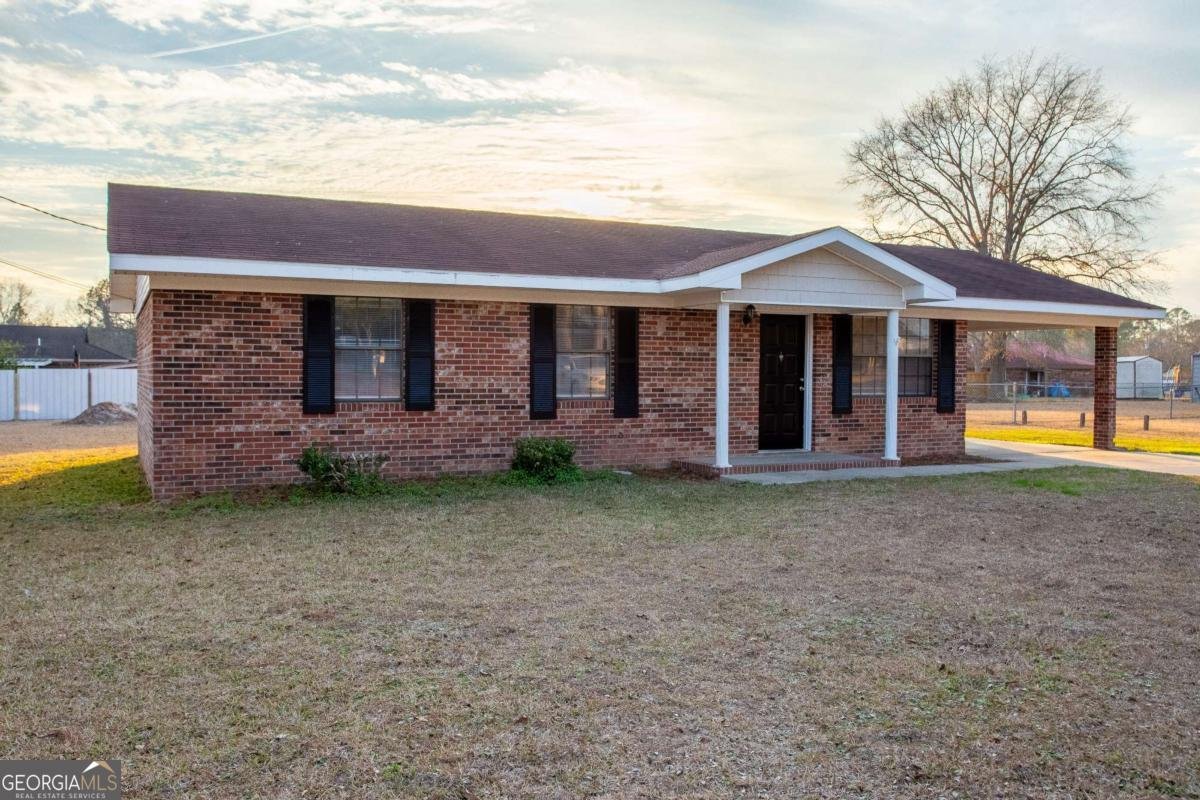 121 Trapper Trail Blackshear - Photo 1