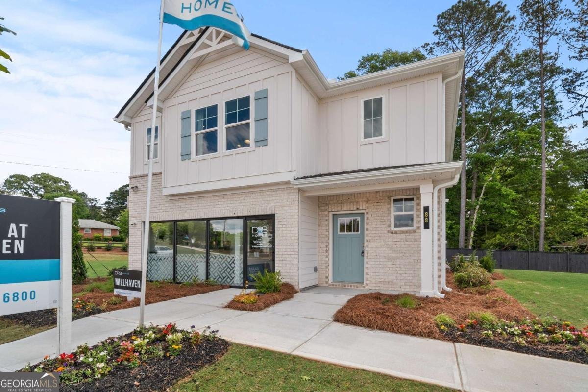 88 Hydrangea Circle Fairburn - Photo 1