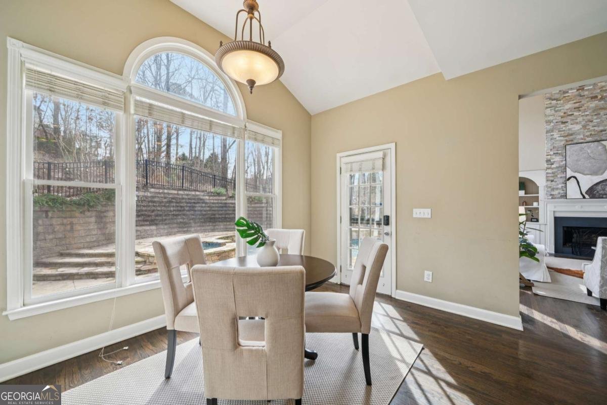 3502 Valley Haven Court Suwanee - Photo 10