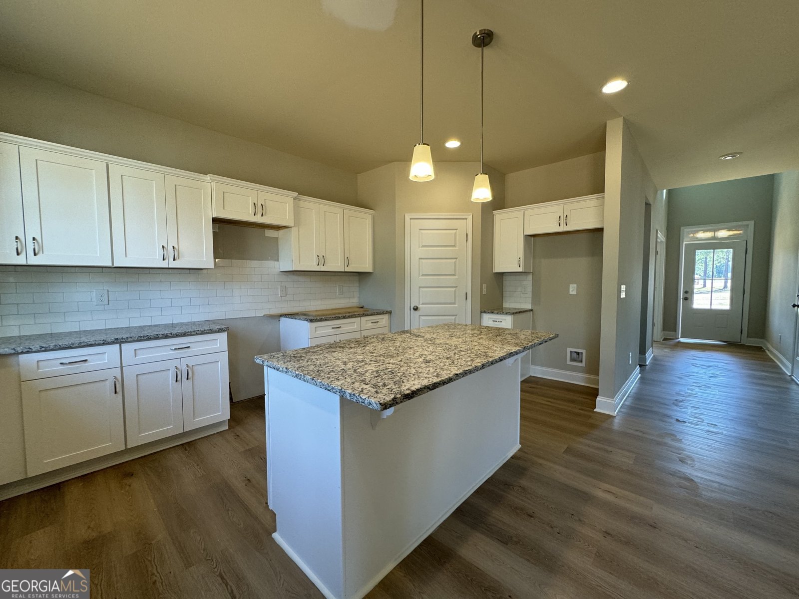 166 Country World Drive Macon - Photo 6