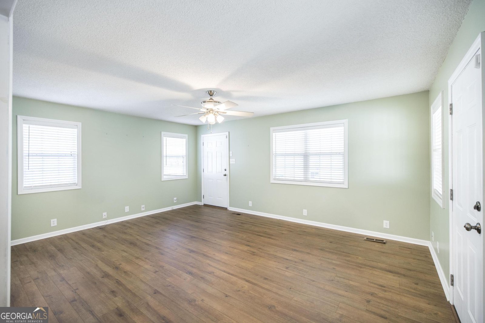 104 Delone Drive Byron - Photo 11