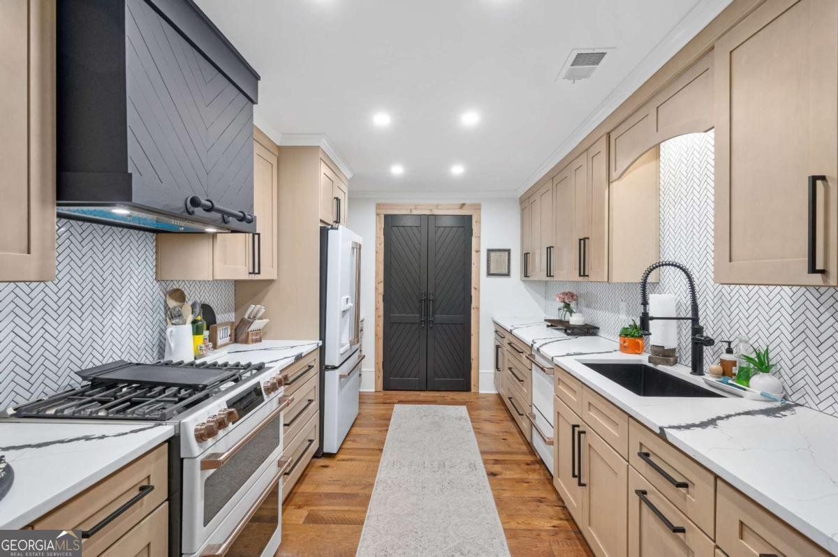 5429 Trentham Drive Atlanta - Photo 14