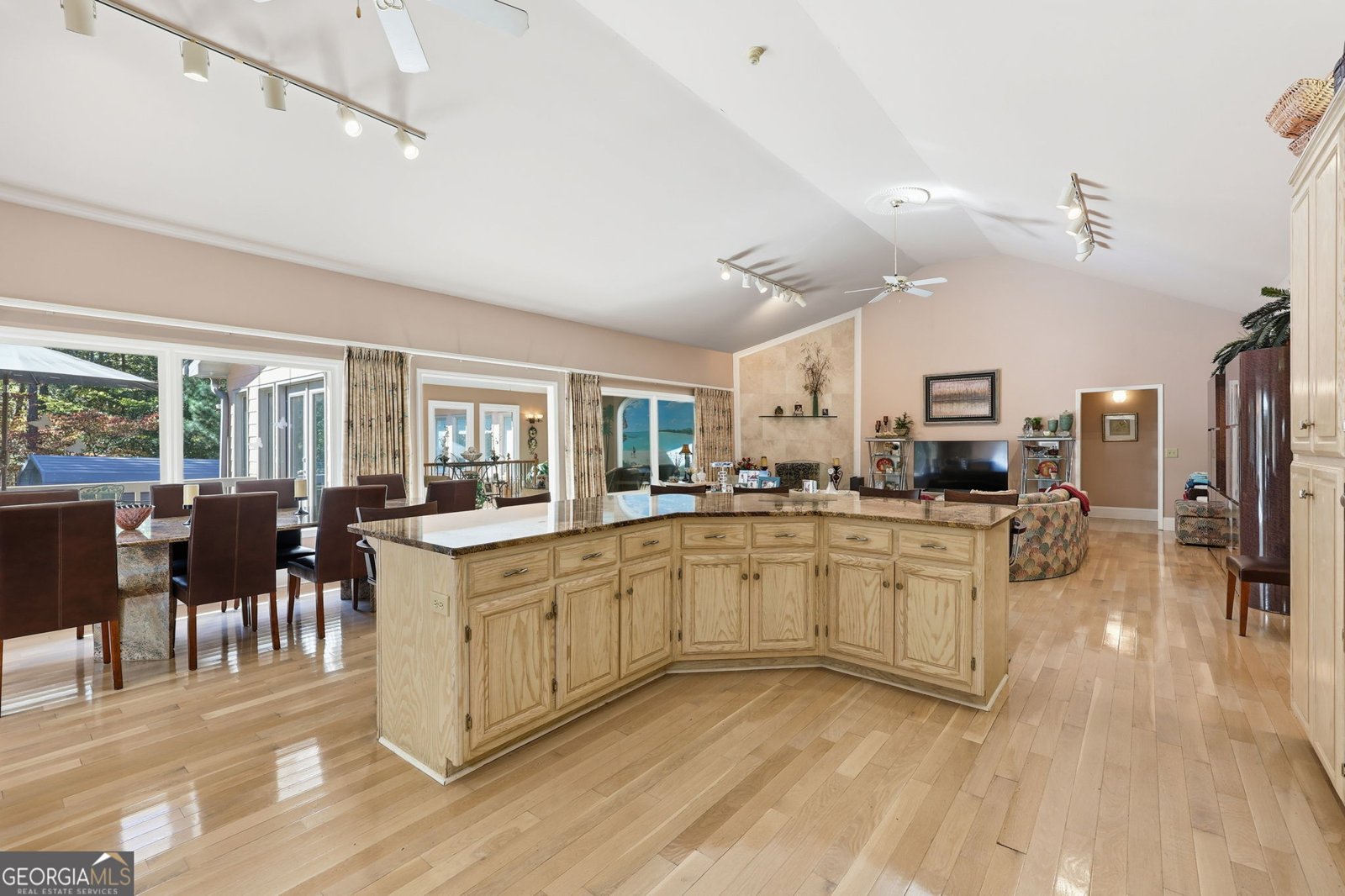 6558 Lanier Island Parkway Buford - Photo 24