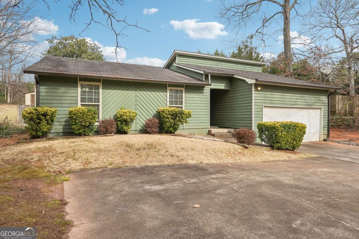 564 Tate Creek Court Acworth - Photo 1