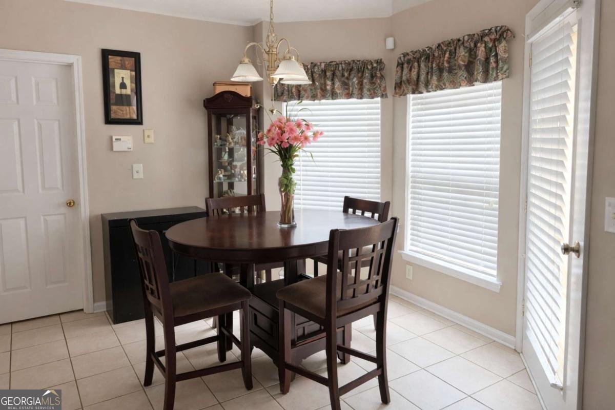 9725 Silverstone Court Jonesboro - Photo 7