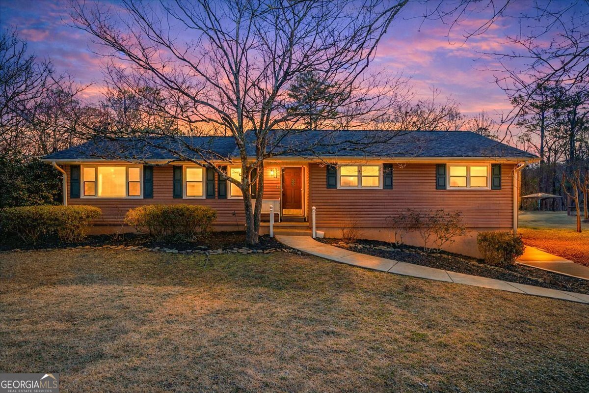 513 Rivercrest Drive Woodstock - Photo 1