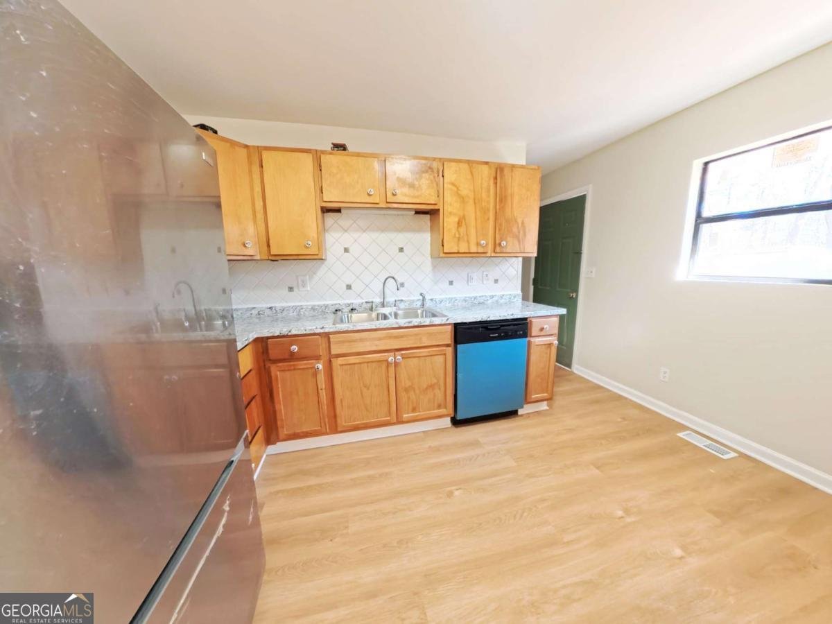 3881 Pin Oak Circle Atlanta - Photo 18