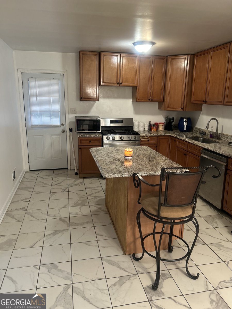 1406 Canterbury Road Griffin - Photo 10