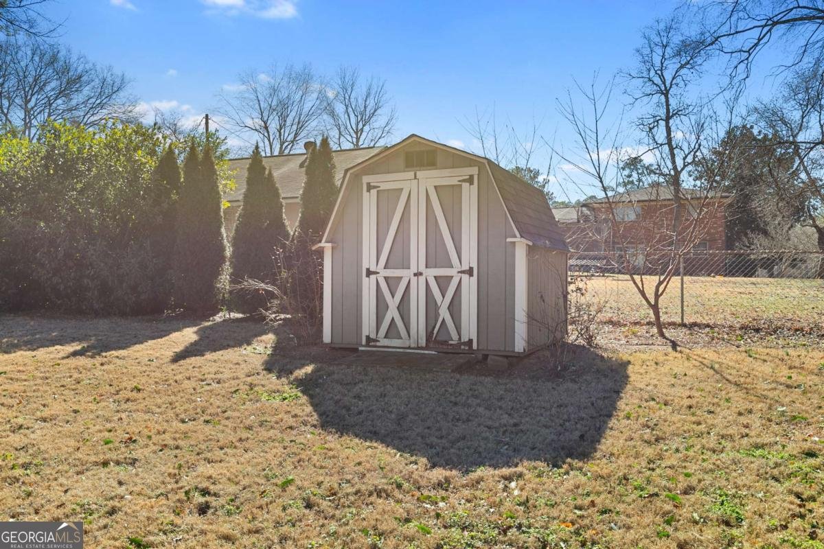 1800 Sandy Plains Road Marietta - Photo 22