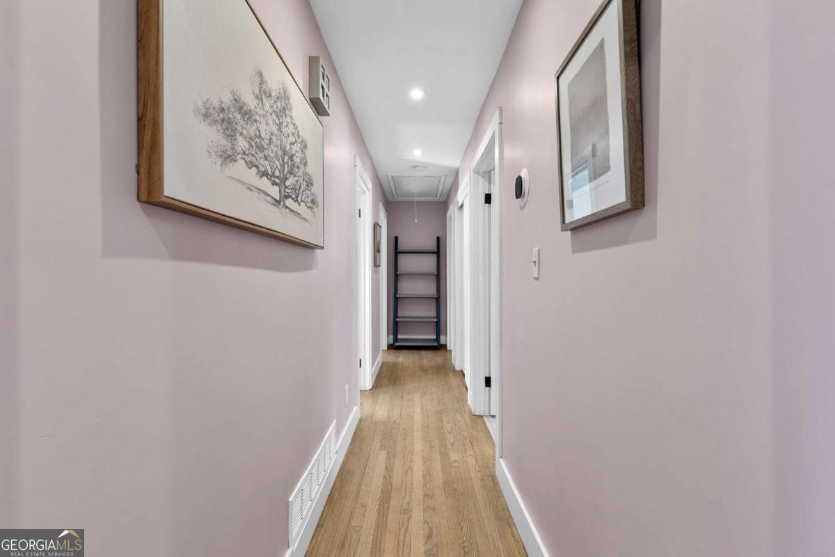 1800 Sandy Plains Road Marietta - Photo 8