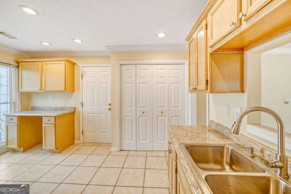 5140 Bridges Drive Alpharetta - Photo 13