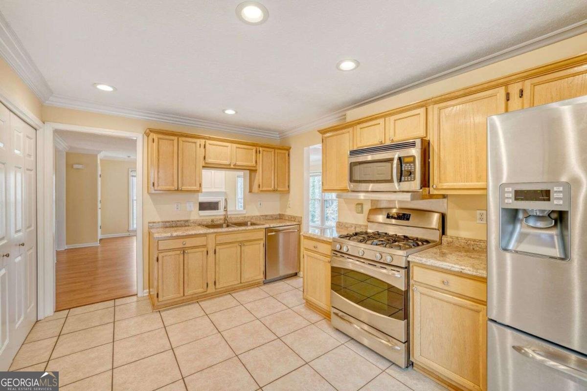 5140 Bridges Drive Alpharetta - Photo 8