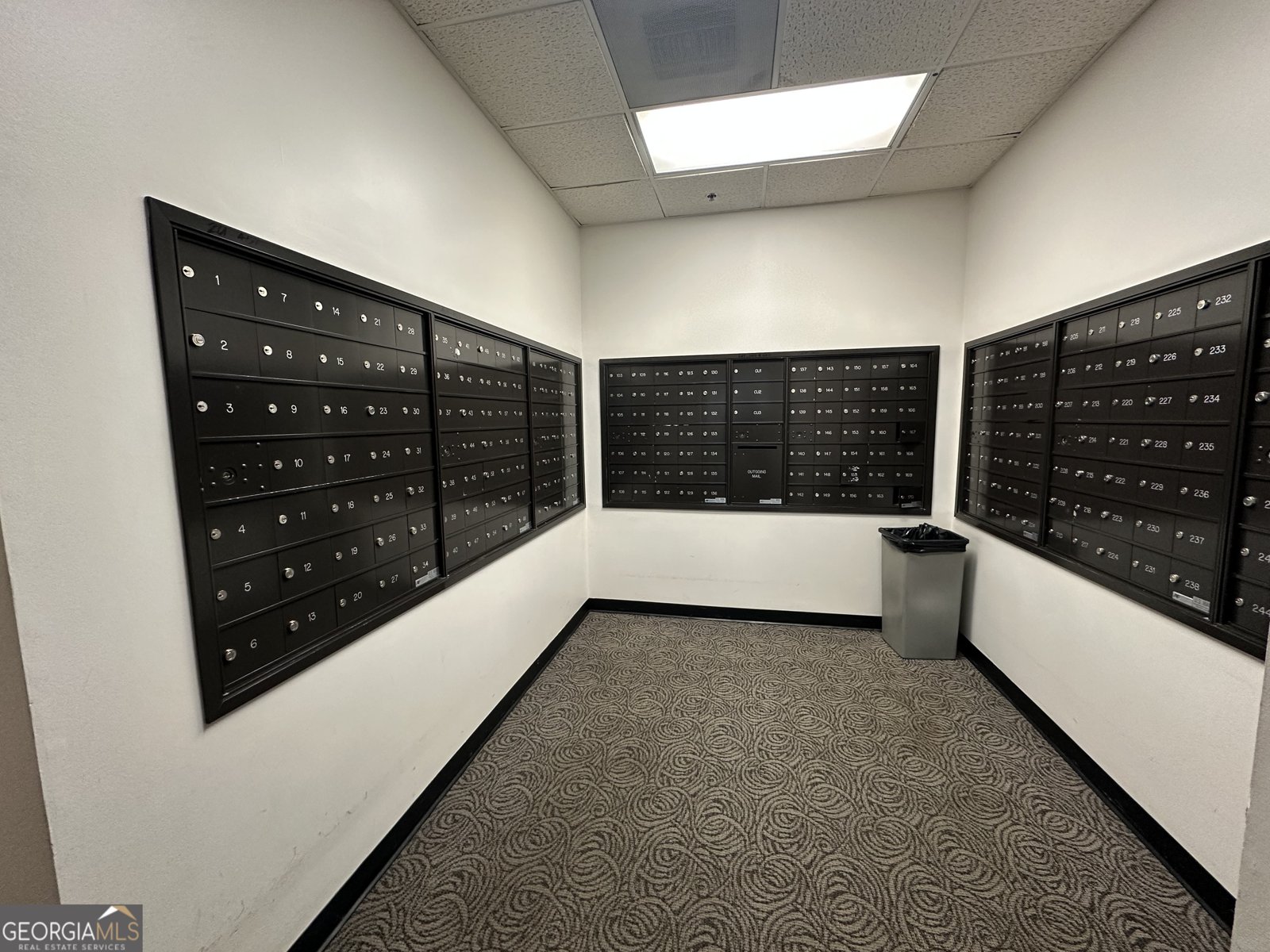 795 Hammond Drive Sandy Springs - Photo 18