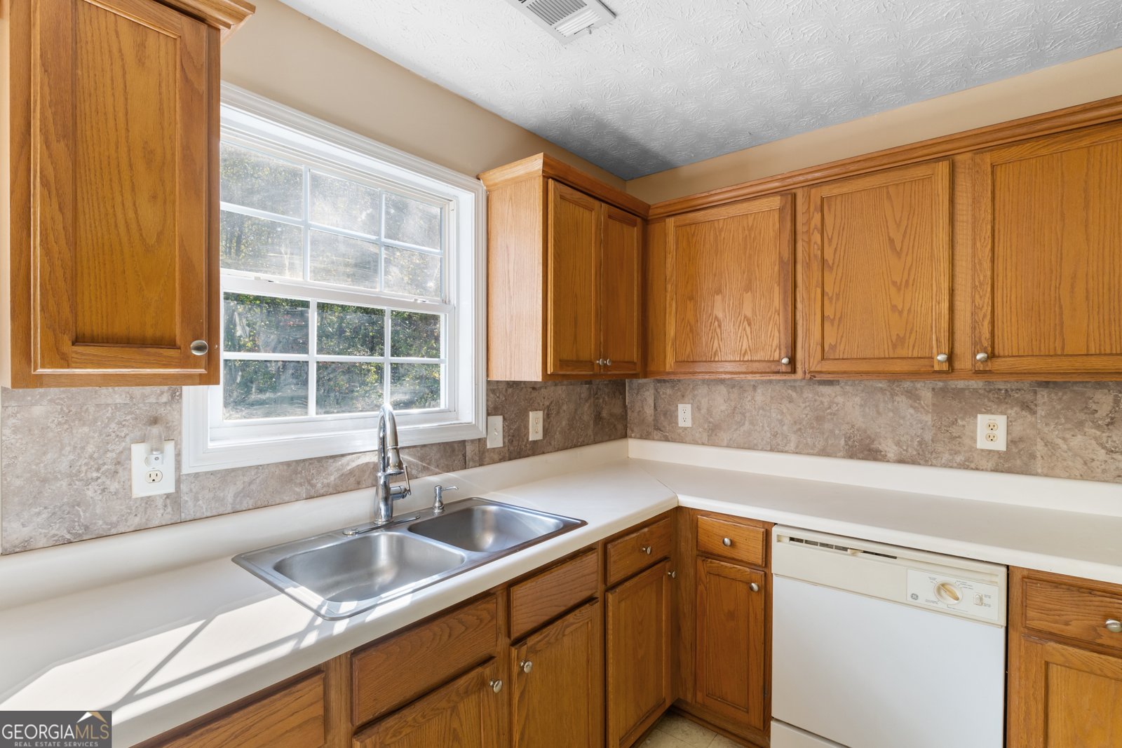 53 Diana Court Jonesboro - Photo 12