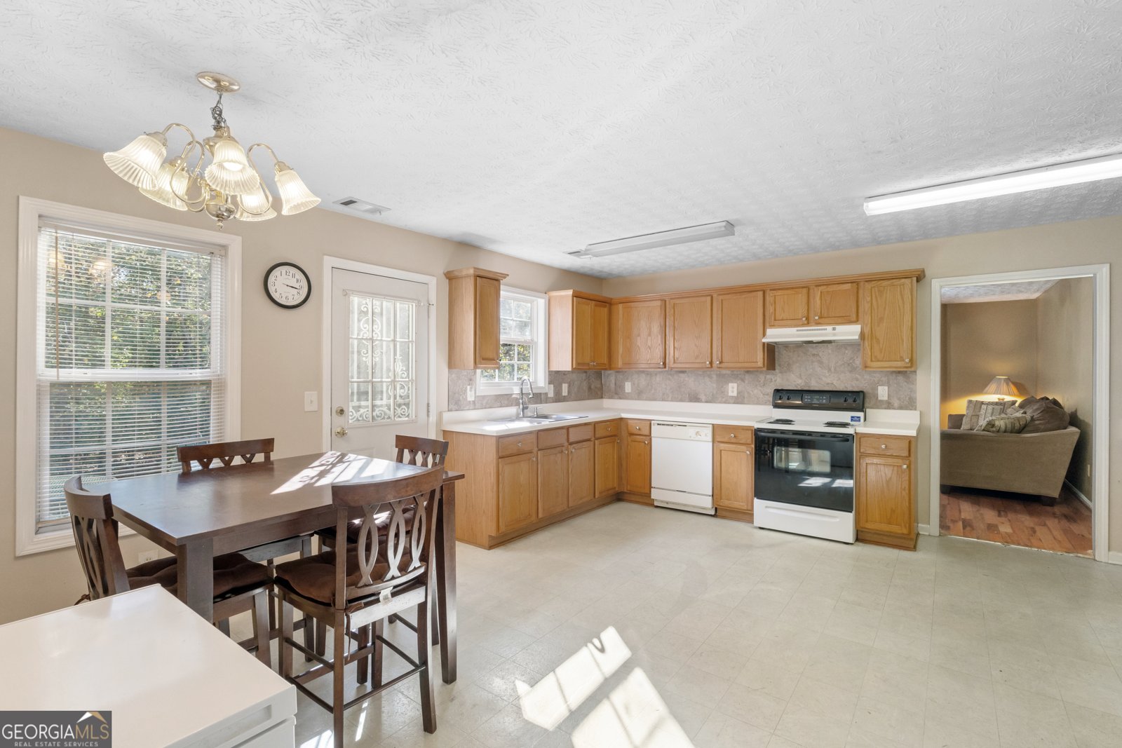 53 Diana Court Jonesboro - Photo 6