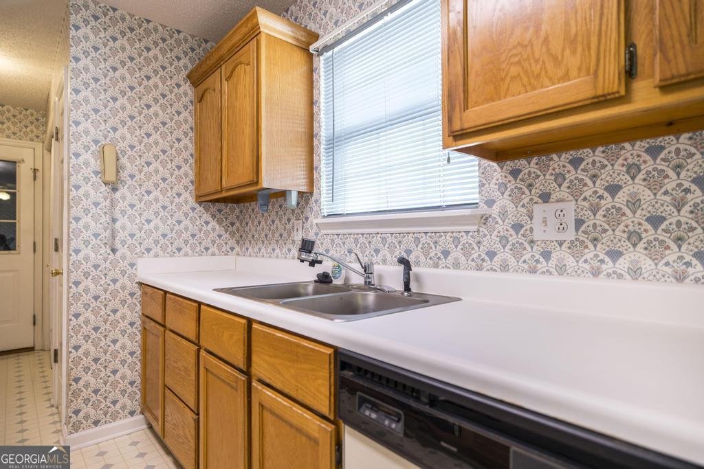 1560 Sweetwater Drive Warner Robins - Photo 12