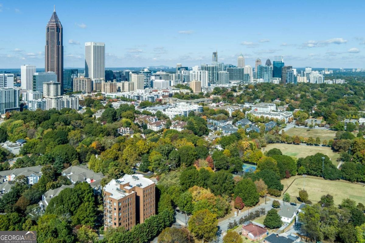 395 Central Park Place Atlanta - Photo 7