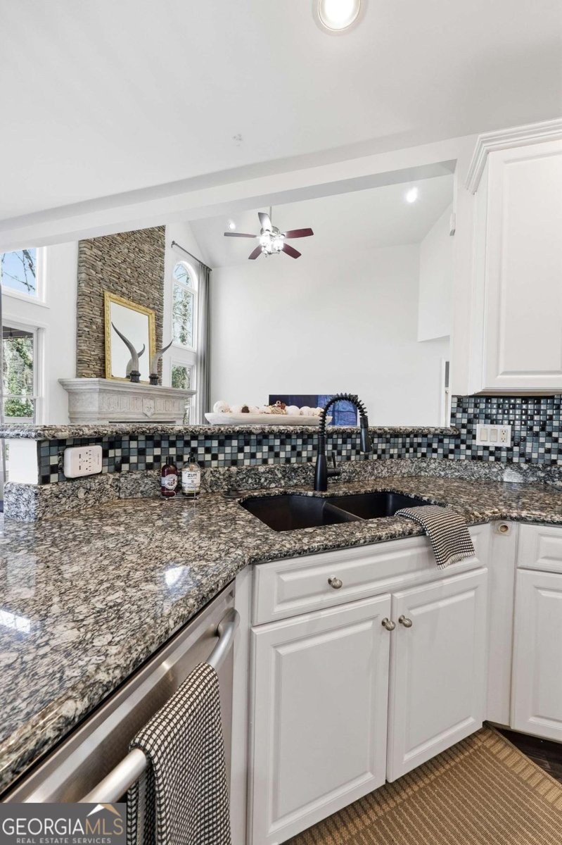 4247 Millside Walk Smyrna - Photo 9