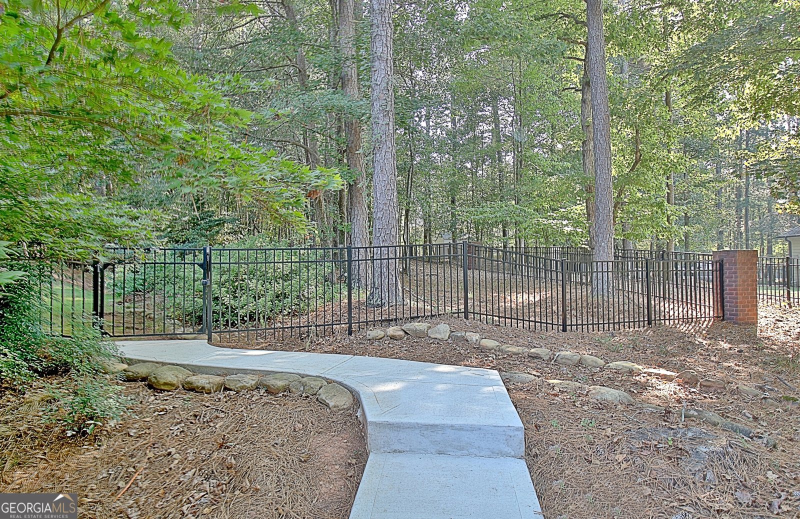 300 Broadmoor Drive Fayetteville - Photo 10