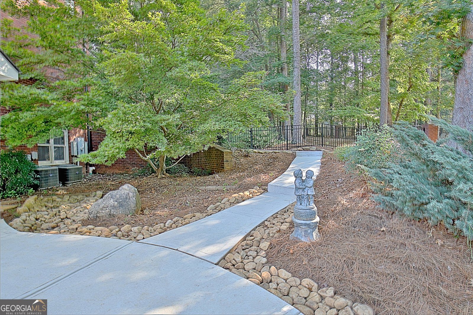 300 Broadmoor Drive Fayetteville - Photo 9