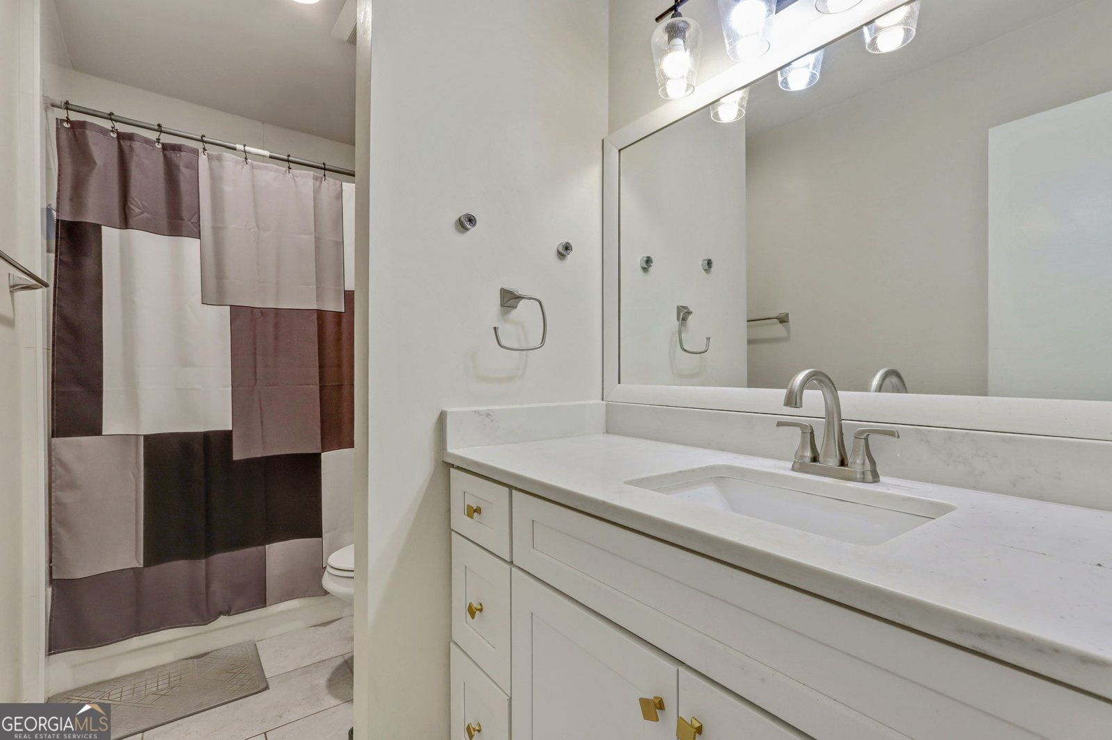 205 Woodcliff Drive Sandy Springs - Photo 17