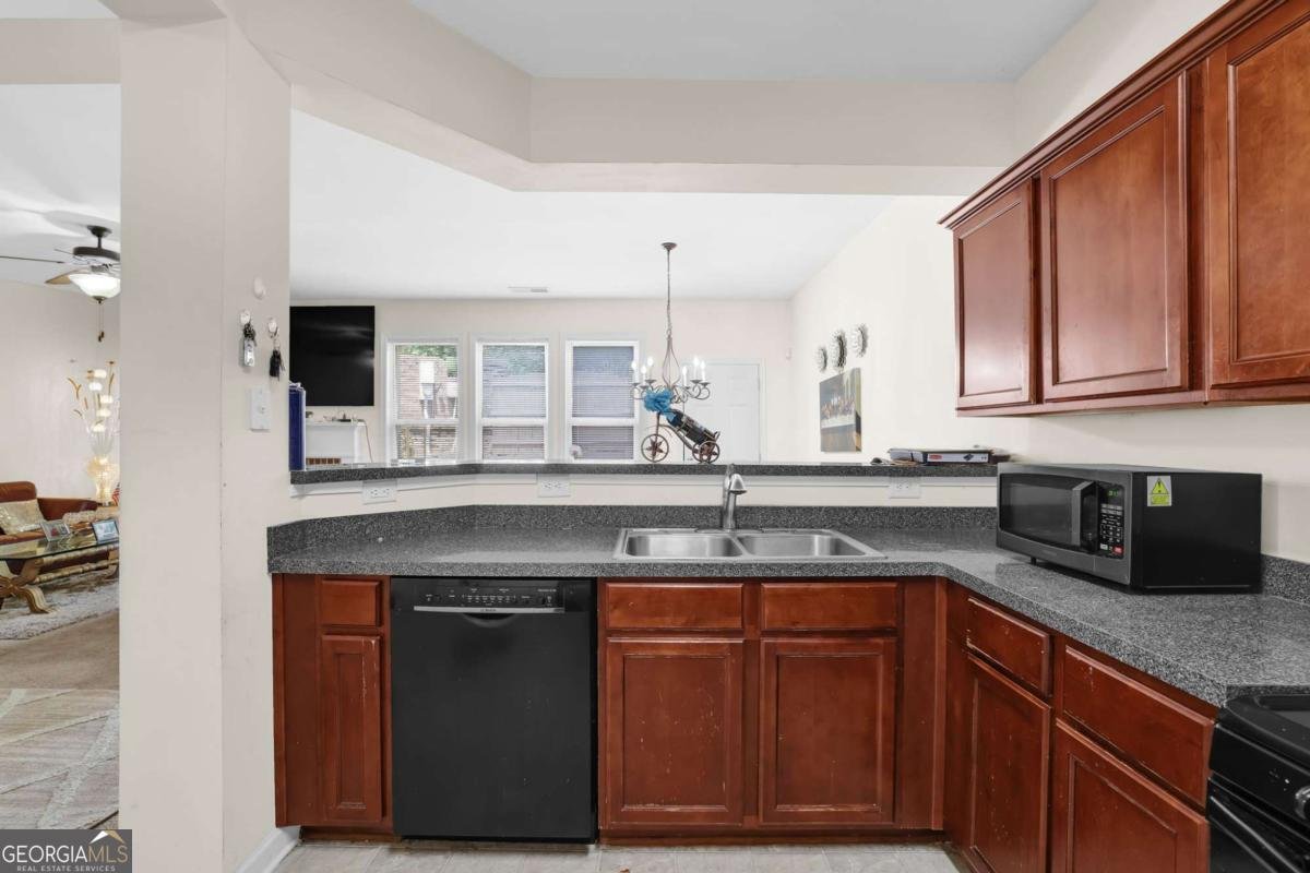 2896 Oshields Court Marietta - Photo 17