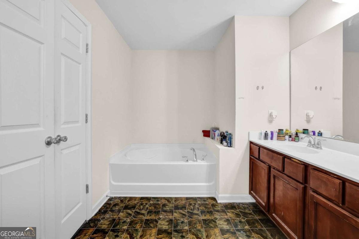 2896 Oshields Court Marietta - Photo 31