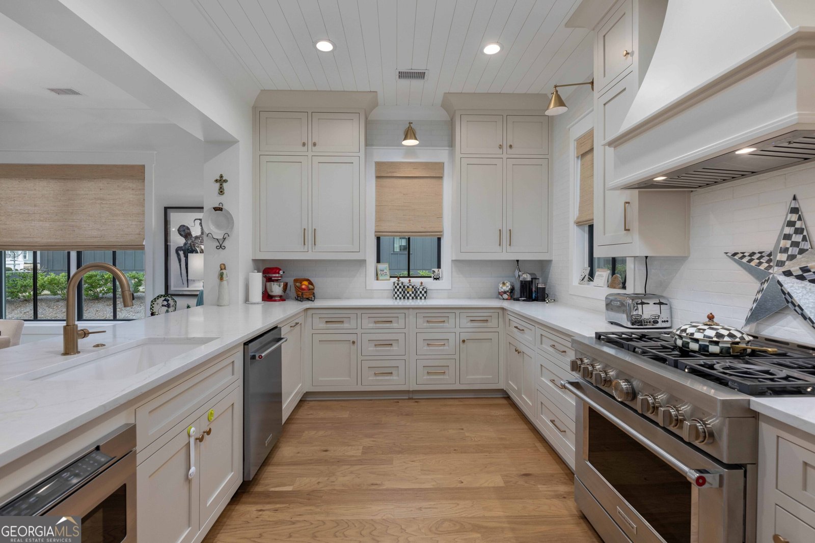 3266 Confetti Blush Drive Columbus - Photo 9